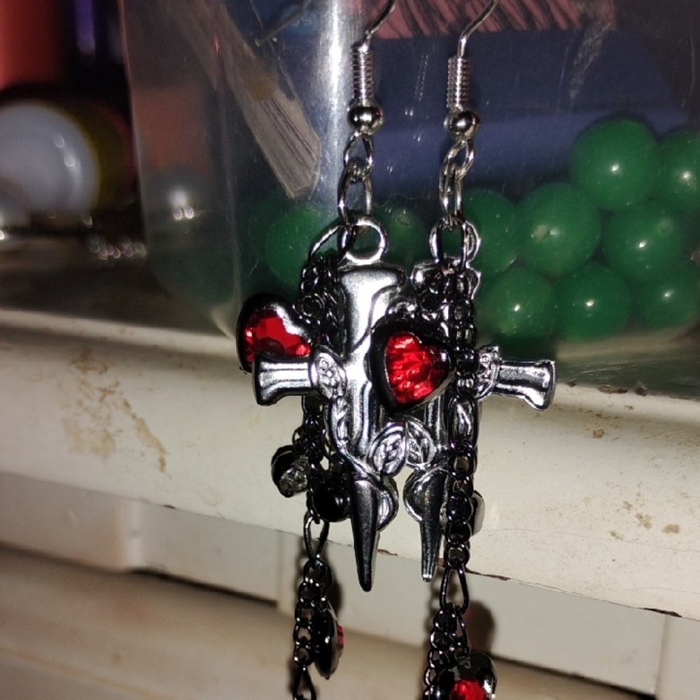 Silver and Red Gothic Heart And Cross Dangle Earrings - Picture 3 of 4